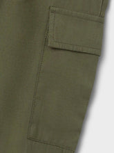 Lade das Bild in den Galerie-Viewer, NKFBELLA Trousers - Deep Lichen Green
