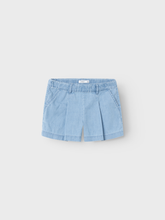 Lade das Bild in den Galerie-Viewer, NKFBELLA Shorts - Medium Blue Denim
