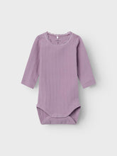 Lade das Bild in den Galerie-Viewer, NBFRANIE T-Shirts &amp; Tops - Lavender Mist
