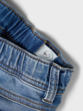 Lade das Bild in den Galerie-Viewer, NKMROBIN Jeans - Light Blue Denim
