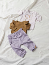 Lade das Bild in den Galerie-Viewer, NBFKINAYA Trousers - Lavender Gray
