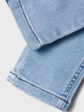 Lade das Bild in den Galerie-Viewer, NMMSILAS Jeans - Light Blue Denim
