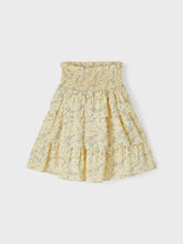 Lade das Bild in den Galerie-Viewer, NKFTRULY Skirts - Double Cream
