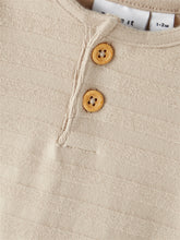 Lade das Bild in den Galerie-Viewer, NBMSORMAS T-Shirts &amp; Tops - Oxford Tan
